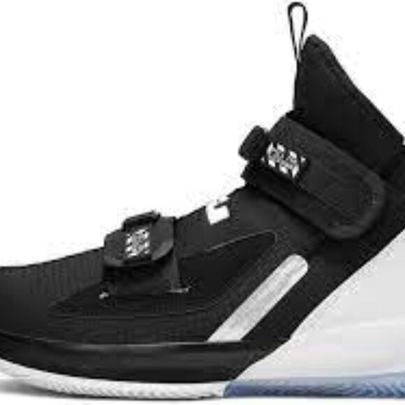 Nike LeBron Soldier 13 SFG Women Size 8 - Picture 1 of 9